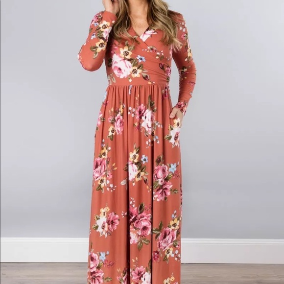 SOLD Boutique Modest Floral Maxi Dress - Picture 3 of 4